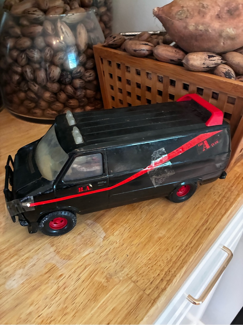 Bintage A Team Black & Red Toy Van – Kids Action Vehicle
